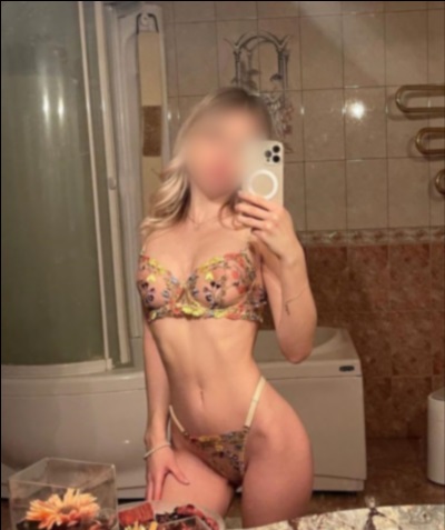 Claudia, 21 ans, Saint-Andre-de-la-Roche